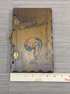 Just Cocktails A Bartender's Guide By W.C. Whitfield Wood Cover 1939 Mixology - Bild 1 von 7