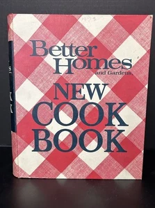 Better Homes and Gardens New Cookbook 1972 5-Ring Binder 5th Printing 1972 - Picture 1 of 9