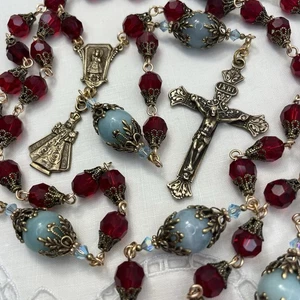 Bronze Säugling Prager Rosenkranz: Aquamarine, Siam Kristallperlen, französisches Kruzifix - Bild 1 von 9