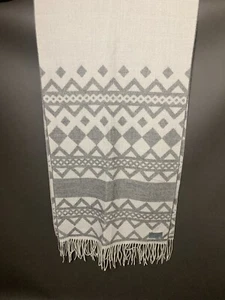 Calvin Klein Scarf Grey & White Diamond Geometric LARGE Fringe 74" X 20" - Picture 1 of 7
