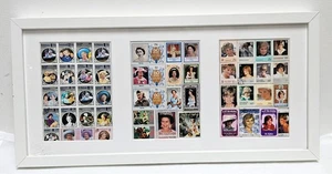 Collezione francobolli vintage a tema reale in cornice portafoto - Foto 1 di 1