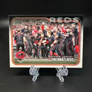 2024 Topps Series 1 Elly De La Cruz #238 Cincinnati Reds Team Card - Picture 1 of 2