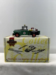 1999 MATCHBOX COLLECTIBLES YYM38298 TEXACO 1955 CHEVY SERVICE TRUCK NIB - Picture 1 of 12