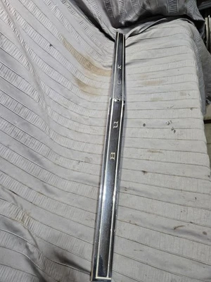 Buick 1976 tamaño completo cromo parrilla superior panel moldura moldura panel de ajuste Foto 1 de 4