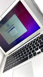 MacBook Air 13 inch Intel Core i5 1.8Ghz 2017 8GB RAM 256GB SSD A1466 Grad B UK - Picture 1 of 16