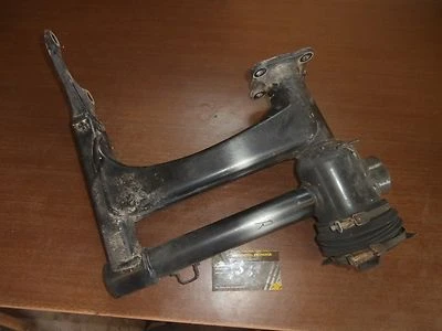 88 Honda Foreman TRX350 TRX 350 D Genuine Rear Suspension Swingarm Shock Arm OEM Foto 1 de 4