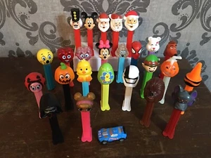 Lote de 25+ Dispensadores PEZ Navidad Disney Halloween Pascua Star Wars Coche Spider-Man - Imagen 1 de 8