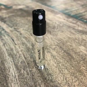 TALES FROM ZANZIBAR (1.5ml-sample) Memoirs of a Perfume Collector, Extrait - Picture 1 of 1