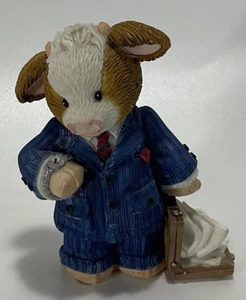 SUIT-A-BULL FOR BUSINESS (Businessman) Enesco 1991 MARY'S MOO MOOS - Picture 1 of 5