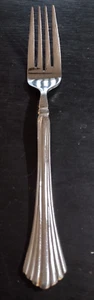 ONE Cambridge DANICA Dinner Fork - Picture 1 of 2