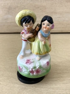 Japan Wind Up Music Box Hula Girl HAND PAINTED Ceramic - WORKS - NO DAMAGE - Picture 1 of 10