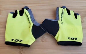 Louis Garneau Jr. Calory Cycling Gloves - Junior Medium 1481166 Bright Yellow - Picture 1 of 4