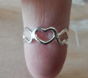 Sterling Silver 6mm wide Hearts all around Toe Ring - Picture 1 of 3