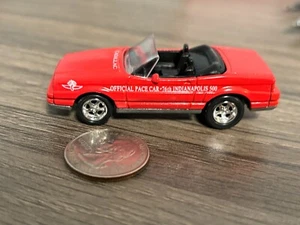 Johnny Lightning Pace Car 1992 Indianapolis 500 - Red Cadillac Allante  1:64 - Picture 1 of 9