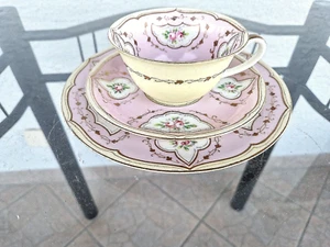 Porzellan Tee,-Kaffee Trio N 51 Gold Verzierung Gold Rand Elfenbein Porzellan - Bild 1 von 10