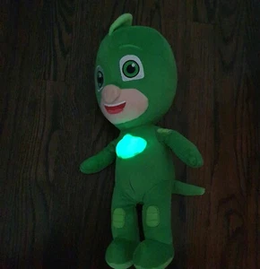 Disney PJ Mas - Gekko - 14in Sing & Talk Plush - Green Stuffed Animal - Picture 1 of 10