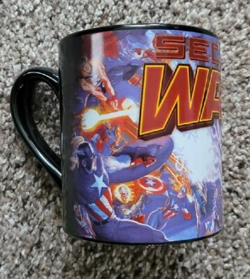 Caneca de cerâmica Marvel Secret Wars - 14 oz Capitão América, Homem-Aranha, Thor - Imagem 1 de 3