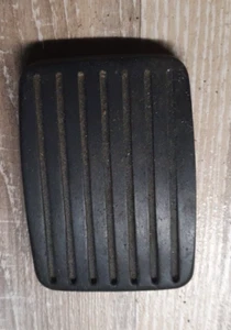 MITSUBISHI lancer IV colt 89 - 92 orginal Kupplungspedal Bremspedalgummi - Picture 1 of 1