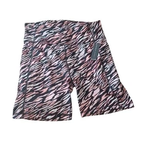 NWT TAHARI Spanx Sport Shorts size XL With  2 Pockets  - Picture 1 of 4