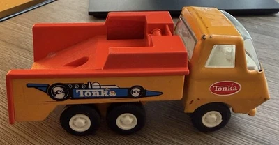 Vintage - Tonka, Indy Race Car Hauler - Pressed Steel - 1970s - Image 1 of 4