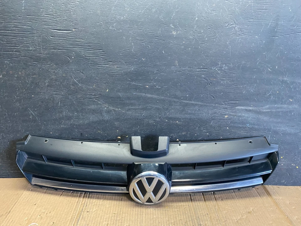 Volkswagen Golf MK7 2015 a 2017 parrilla superior delantera OEM S8606 DG Foto 1 de 4