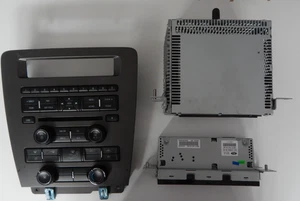 Ford Mustang V 2011 - 2014 Radio Klima Bedienung Empfänger Komplett Set defekt - Bild 1 von 9