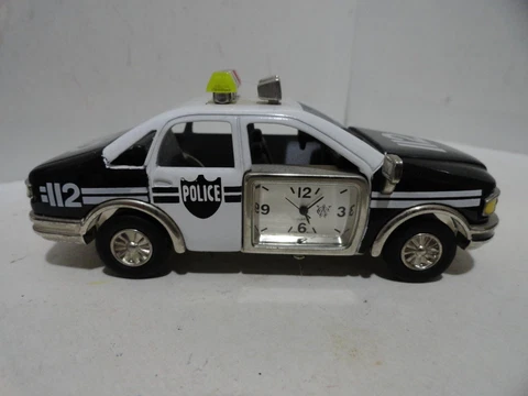 Vintage Die Cast Police Car Waterbury Clock Co. Quartz  JAPAN MOVT Cover