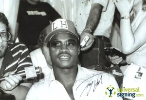 Larry Holmes handsigniertes 18x12 handsigniertes Boxfoto. COA. Signierungsdetails. - Bild 1 von 1