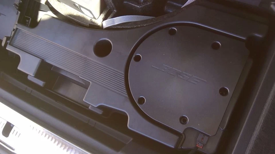 Audi Q7 Bose Subwoofer 2017-2020 4M0 035 621 A Foto 1 de 4