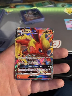 Pokemon TCG Flareon-GX SM171 Ultra Rare Sun & Moon Promo Card NM Condition - Image 1 of 3