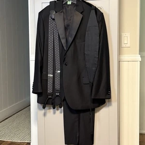 Jos. A. Traje de Esmoquin Bank Hombres 4 Piezas Chaqueta Negra 46R Pantalones 40x30 Lana Cummerbun - Imagen 1 de 22