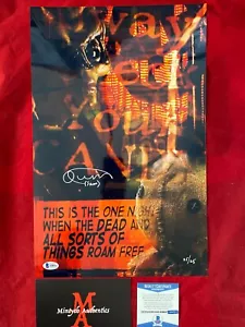 ¡FOTO FIRMADA DE QUINN LORD TRICK 'R TREAT 11x17! ¡BECKETT! ¡HORROR! ¡SAM! - Imagen 1 de 1