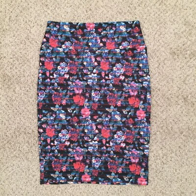 Falda LuLaRoe Cassie Pequeña Azul Rosa Floral Hasta la Rodilla Pull On Lápiz Sin Forro Foto 1 de 4