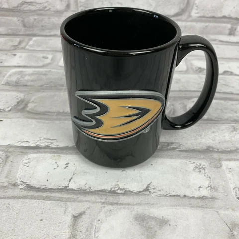 NHL Anaheim Ducks Sculpted Relief Logo Mug Cup Glass Black Cover