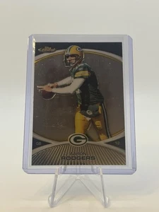 2010 Topps Finest Football Card Aaron Rodgers #56 Green Bay Packers - Picture 1 of 2