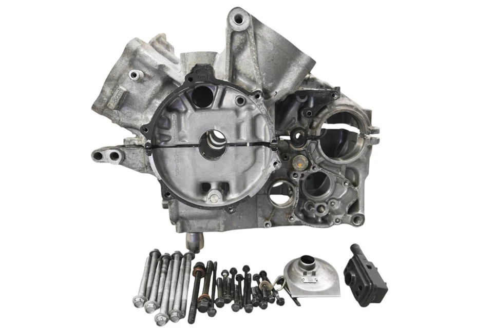 Estuche de cárter central 91 Honda Interceptor 750 VFR750F Foto 1 de 4