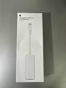 Apple Thunderbolt 3 (USB-C) to Thunderbolt 2 Adapter MMEL2AM/A - Picture 1 of 4