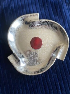 Red Bakelite Nob Handled 7.5” Chrome Nut Dish - Bild 1 von 6