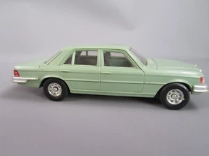 A698 Vintage 1975 Gozan Spagna Mercedes 450 Sale Verde Giocattolo Plastica 1:43 - Foto 1 di 11