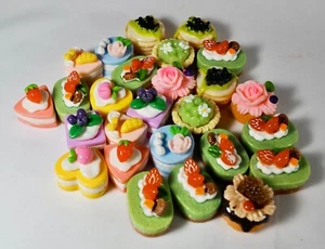 Lot of 26 pcs.Assorted Miniature Cakes Dollhouse Food Deserts - Picture 1 of 6