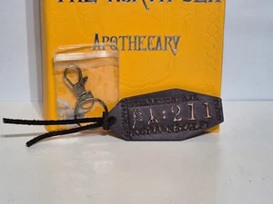 Llavero con etiqueta de dedo del pie de sujeto de prueba Harry Potter por Trunk of Requirements - Imagen 1 de 2