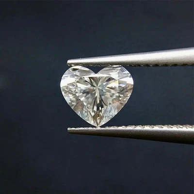 Piedra Moissanita Suelta Blanca Color D Certificado IGLA 9mm Corte Corazón VVS1 (1 pieza) Foto 1 de 4