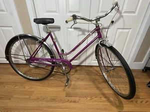 VINTAGE SCHWINN BREEZE DELUXE GIRLS RARE PURPLE BICYCLE 3 SPEED - Picture 1 of 15
