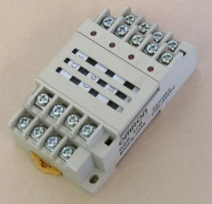 OMRON TERMINAL RELAY G6B-4CB 24VDC - Picture 1 of 4