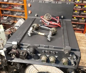 RACAL SYNCAL 2000 PRM4790 VIU FAHRZEUGSCHNITTSTELLENEINHEIT ARMEE MILITÄRRADIO - Bild 1 von 3