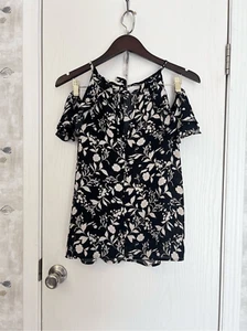 Lily White Blouse - Picture 1 of 4