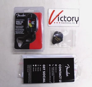 NIOB Fender Chromatic Clip-On Tuner & 12 Medium Guitar Picks (Black) 0239978100 - Picture 1 of 8