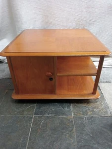 Mid Century Teak Nathan Pandora's Box Couchtisch - Bild 1 von 13