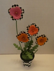 MACKENZIE-CHILD'S COURTLY CHECK POSIE POT,NEW - Picture 1 of 1