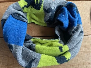 Kids Loop Scarf with Dinos 🦖 by H&M 35x55cm Soft Cosy - Picture 1 of 4